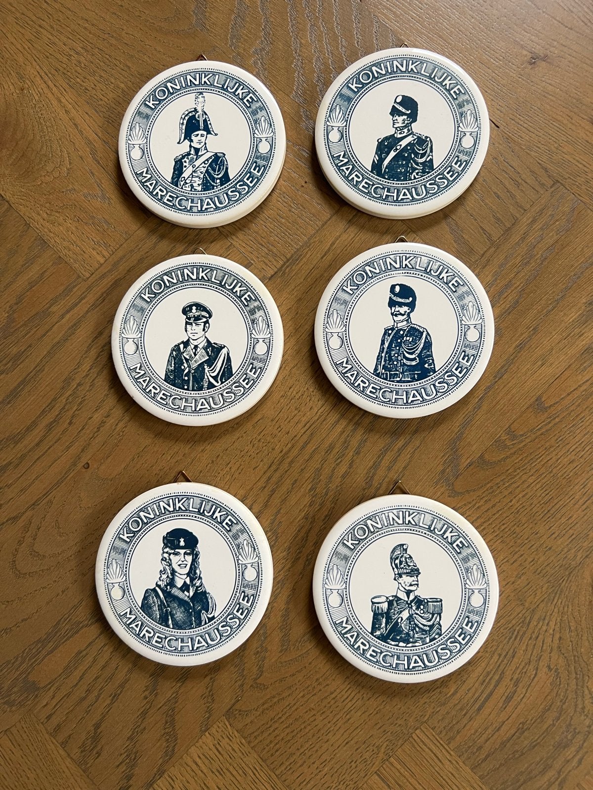 6 Onderzetters Koninklijke Marechaussee - Wanddecoratie, Ophalen of Verzenden, Marechaussee, Nederland