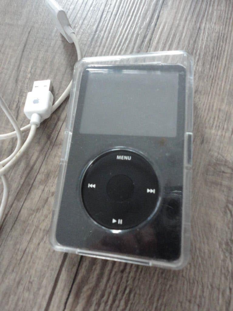 NETTE  APPLE IPOD  CLASSIC 80 GB MET HOESJE, 40 GB en meer, Gebruikt, Classic, Zwart