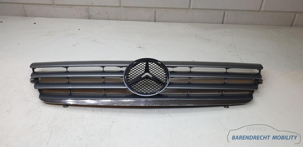 Grille Mercedes CL203 W203 sportcoupe grijs metallic A203880