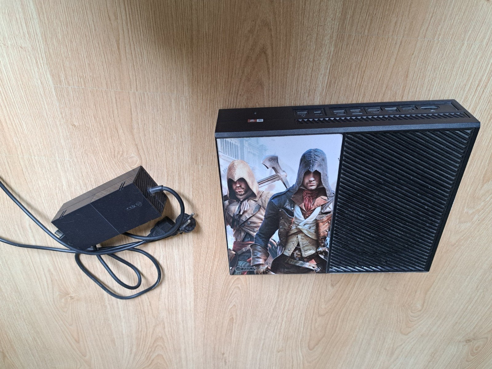 Xbox one met assassins creed black flag skin, Ophalen of Verzenden, Met 1 controller, Original