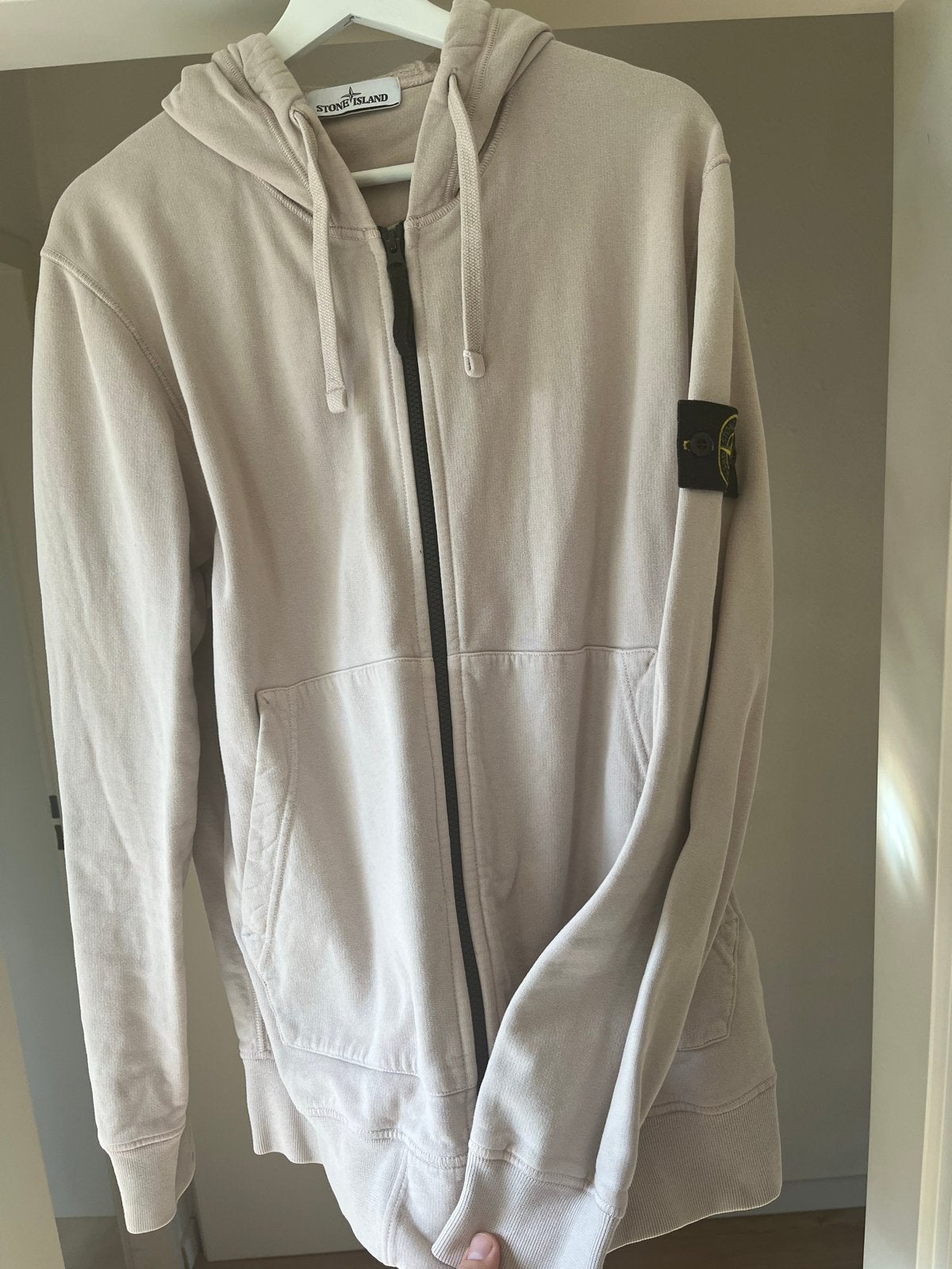 Stone Island hoodie - Ideaal voor de herfst, Ophalen of Verzenden, Zo goed als nieuw, Maat 52/54 (L), Beige