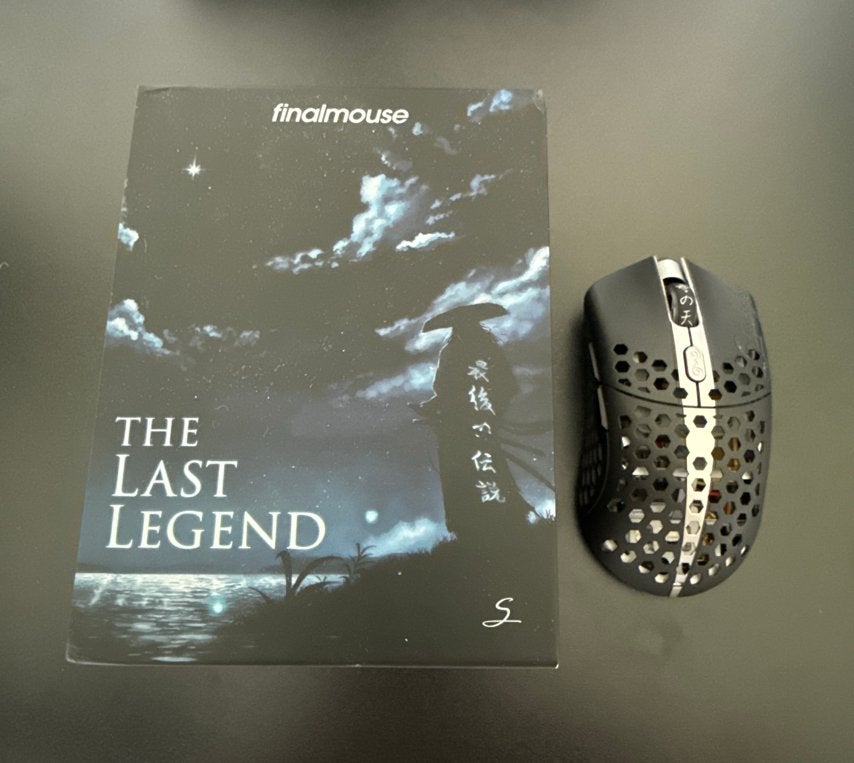 Finalmouse Starlight 12 The Last Legend Small, Computers en Software, Muizen, Ophalen, Rechtshandig, Muis, Gaming muis