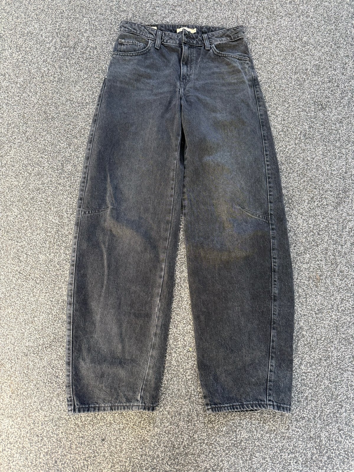 Levi's Dad Barrel Jeans W29 L34 - Zo goed als nieuw, Kleding | Dames, Verzenden, Zo goed als nieuw, Grijs, W28 - W29 (confectie 36)