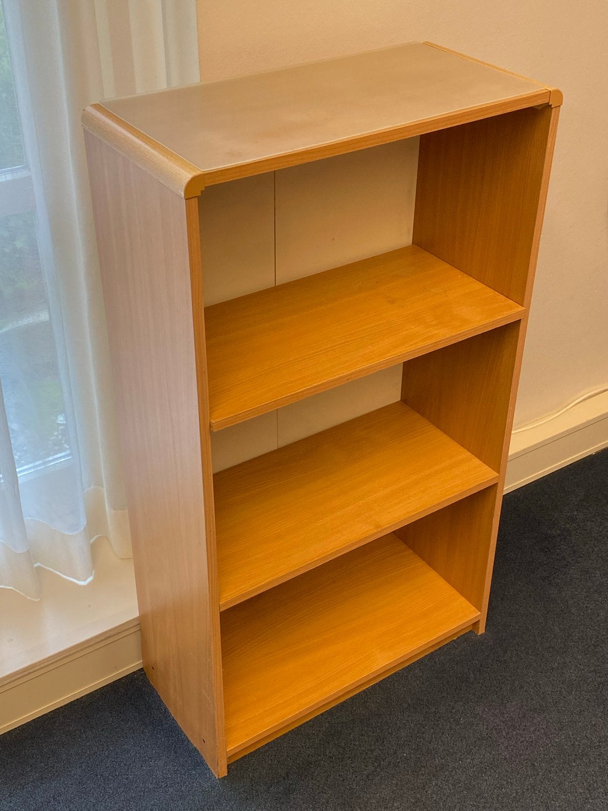 Houten boekenkast met 3 planken, Ophalen, Met plank(en), Gebruikt, 100 tot 150 cm
