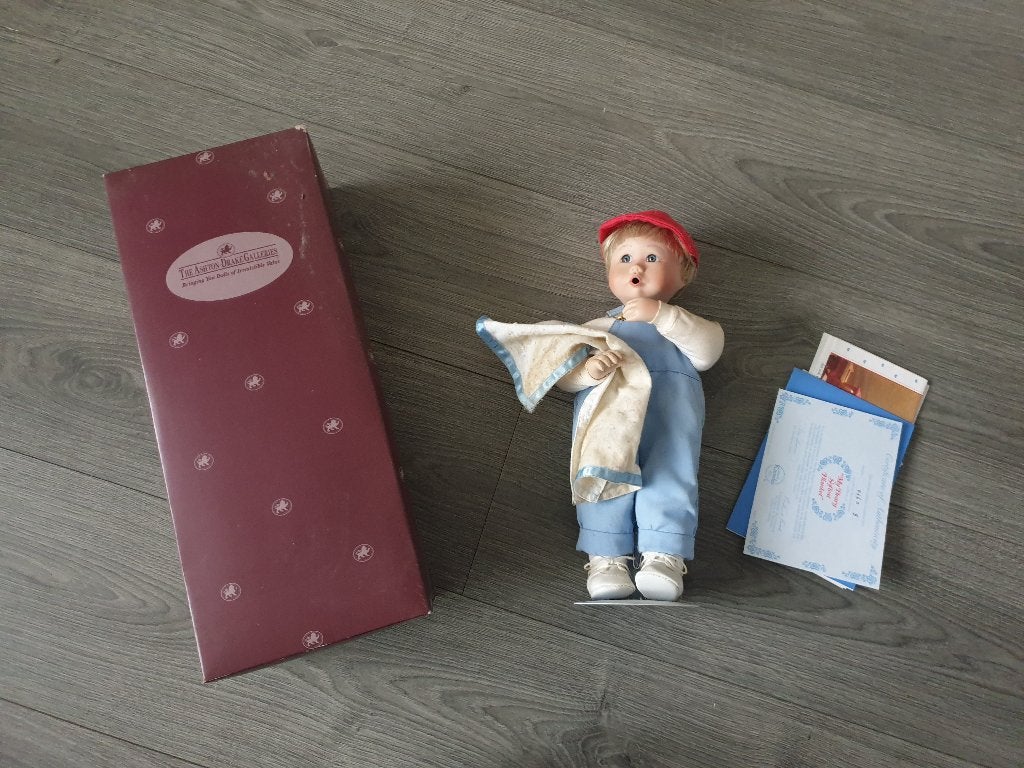 ASHTON DRAKE porseleinen pop Beary Softest Blanket93~ HH7001, Ophalen of Verzenden, Gebruikt, Pop