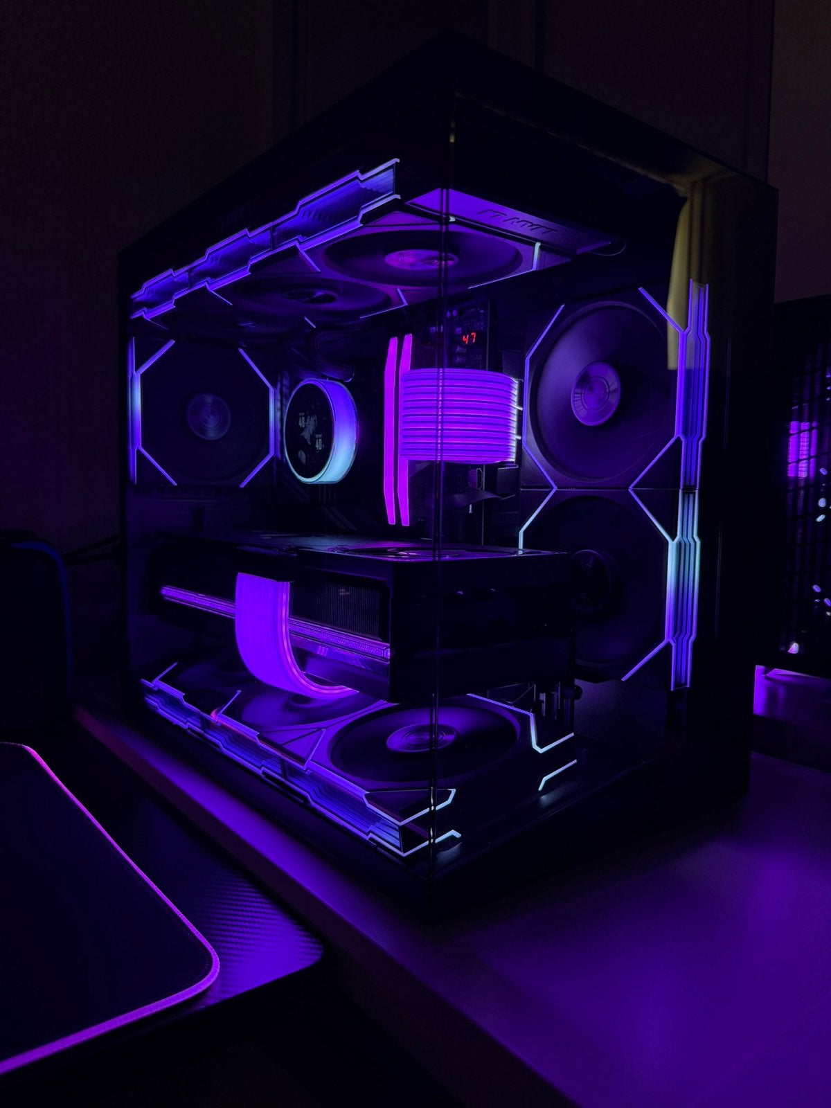 HIGH-END GAME PC | 9850x3d | RTX 5080 ASTRAL | 32GB DDR5, 1 speler, Ophalen, Zo goed als nieuw