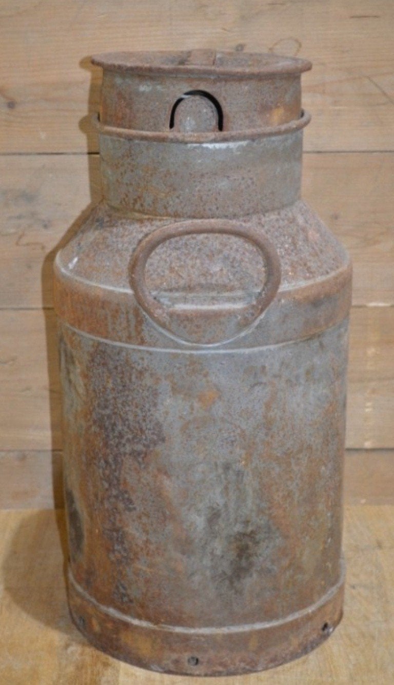 Oude melkbus van melkfabriek Ons Belang Middelie, Ophalen