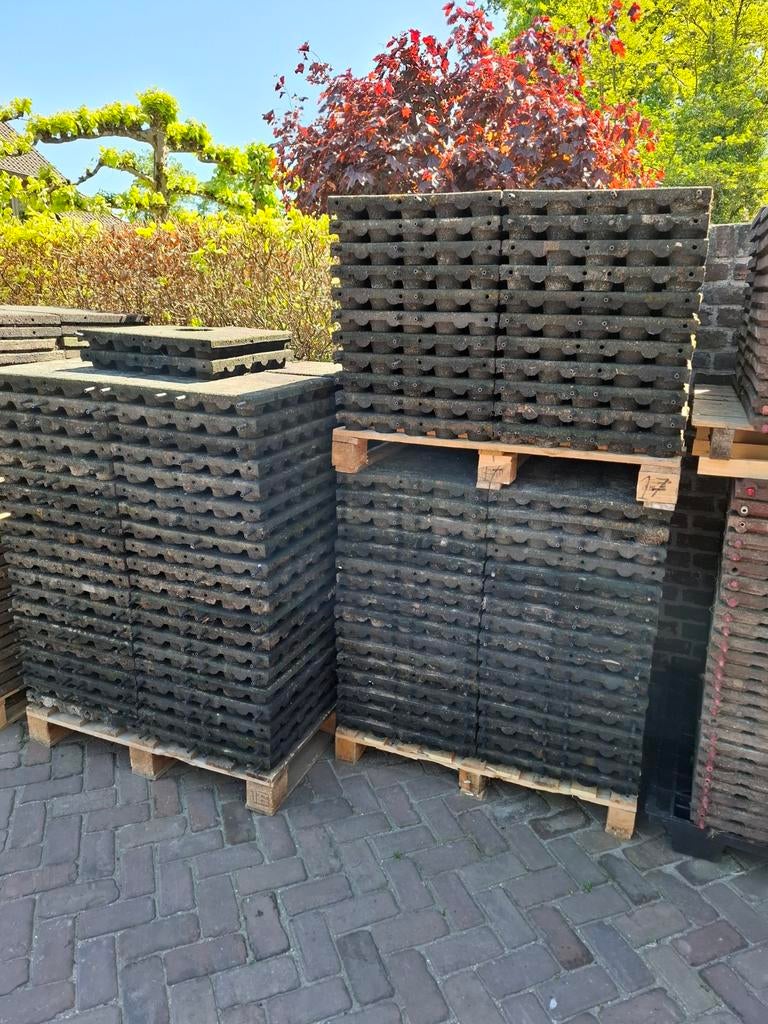 ️ ✅️Rubberen tegels 50x50x6 cm. Speeltoestellen Stalmatten., Tuin en Terras, Ophalen, Kunststof