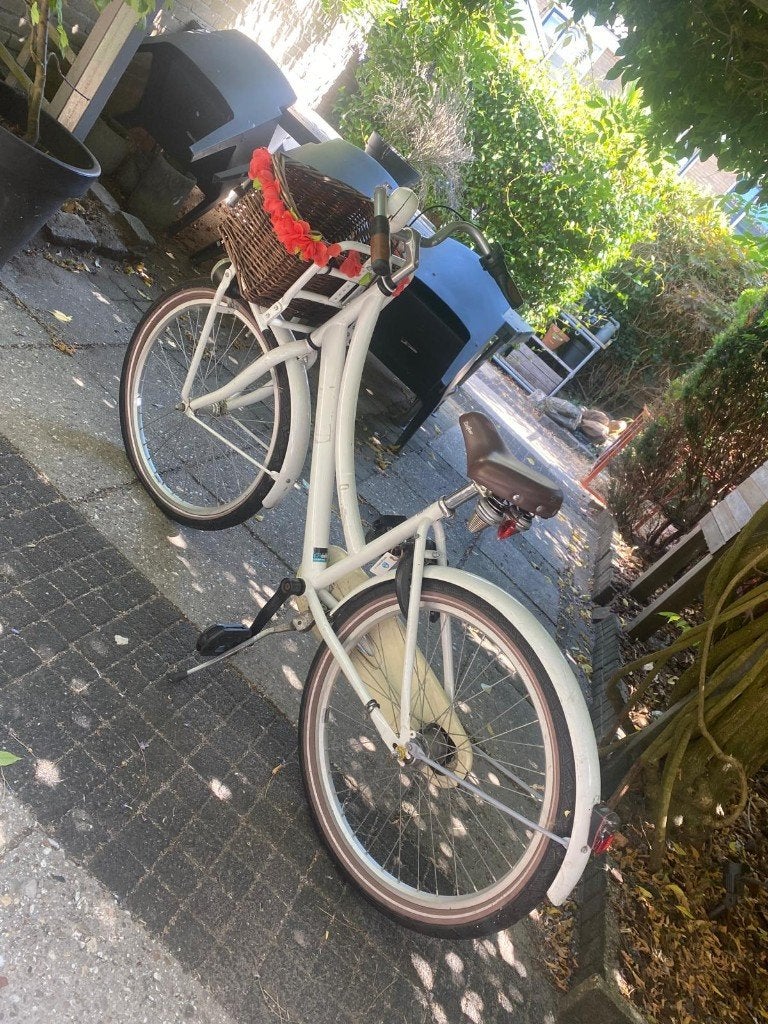 Mooie meisjesfiets met lekke voorband, Fietsen en Brommers, Terugtraprem, Gebruikt, Versnellingen, Overige merken