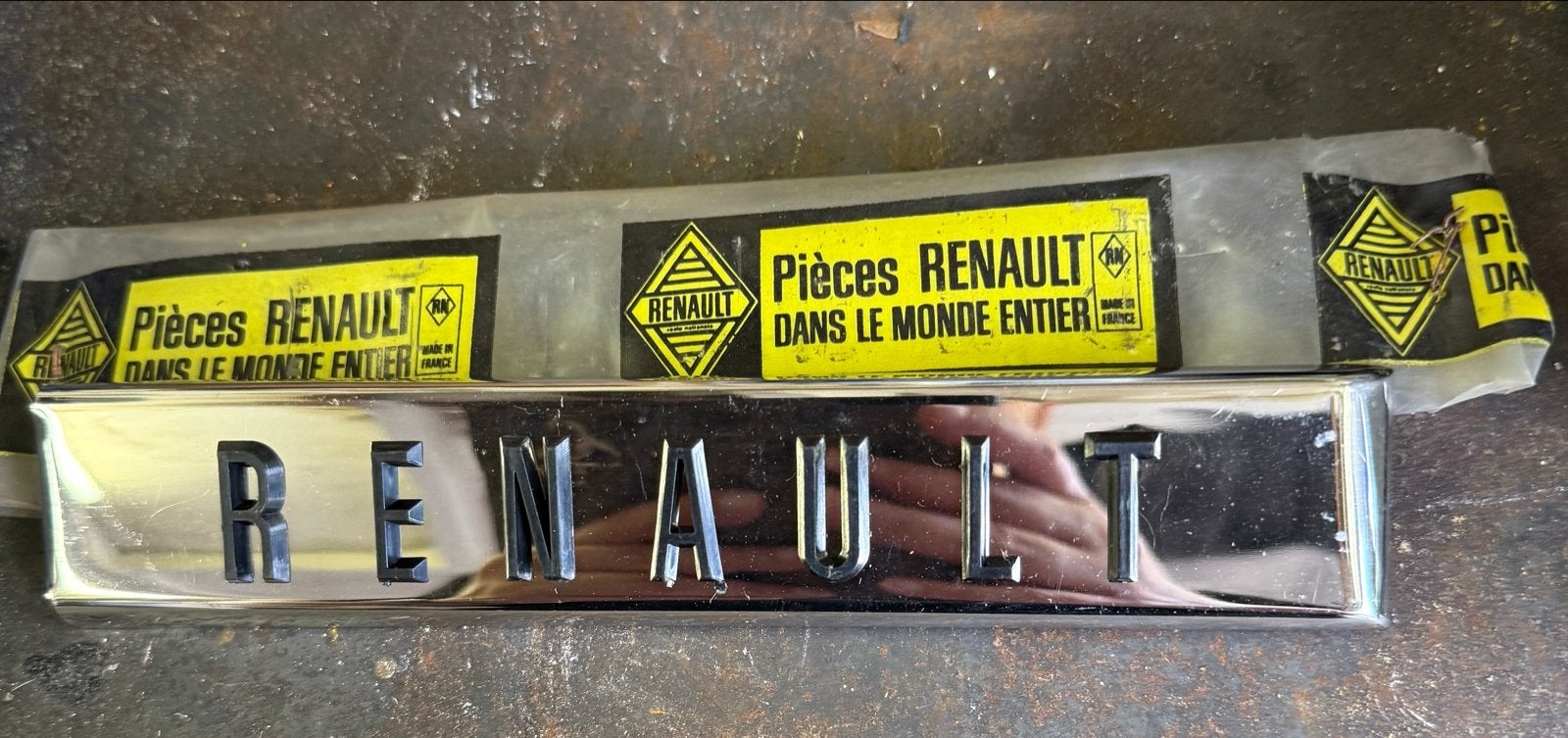 Originele Renault Embleem - Nieuw in Verpakking, Ophalen of Verzenden, Nieuw, Renault