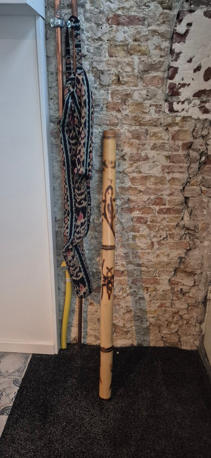 Didgeridoo met tas, Muziek en Instrumenten, Blaasinstrumenten | Didgeridoos, Ophalen of Verzenden, Gebruikt