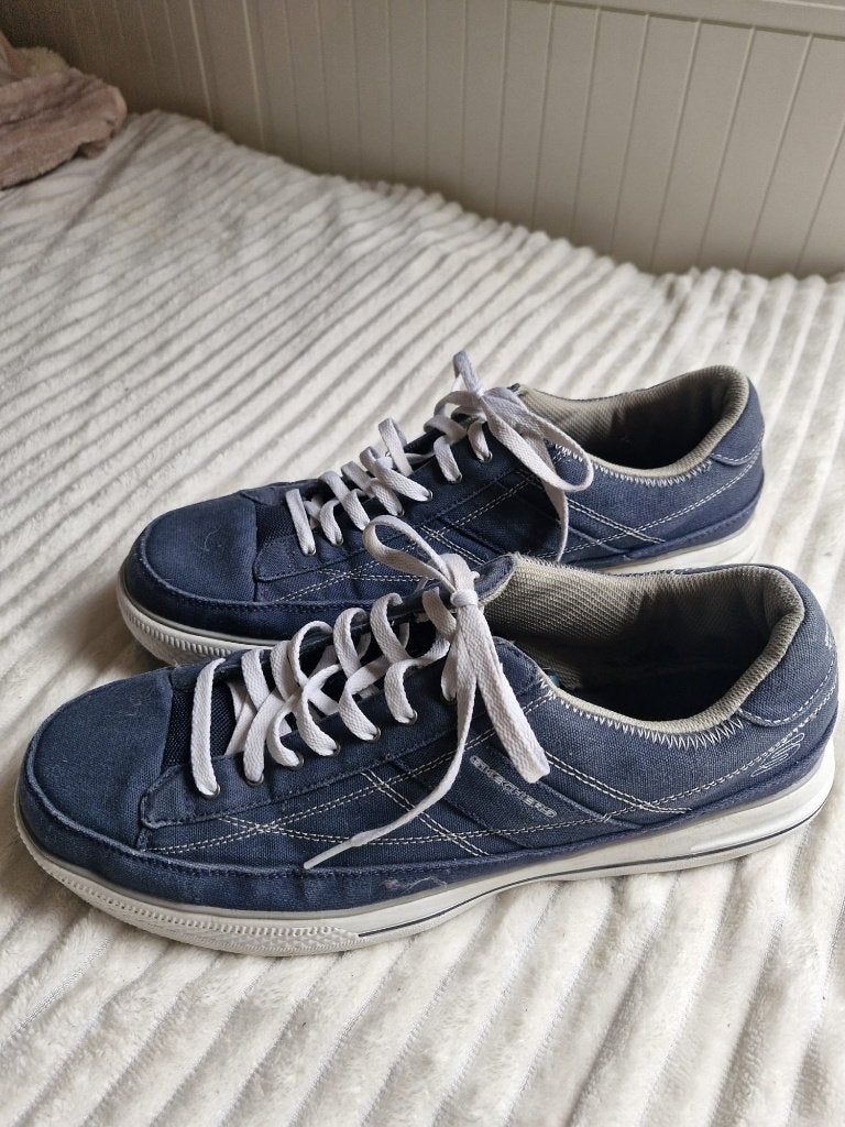 Nieuwe Skechers sneakers, maat 45, donkerblauw, Blauw, Nieuw, Ophalen of Verzenden, Sneakers of Gympen