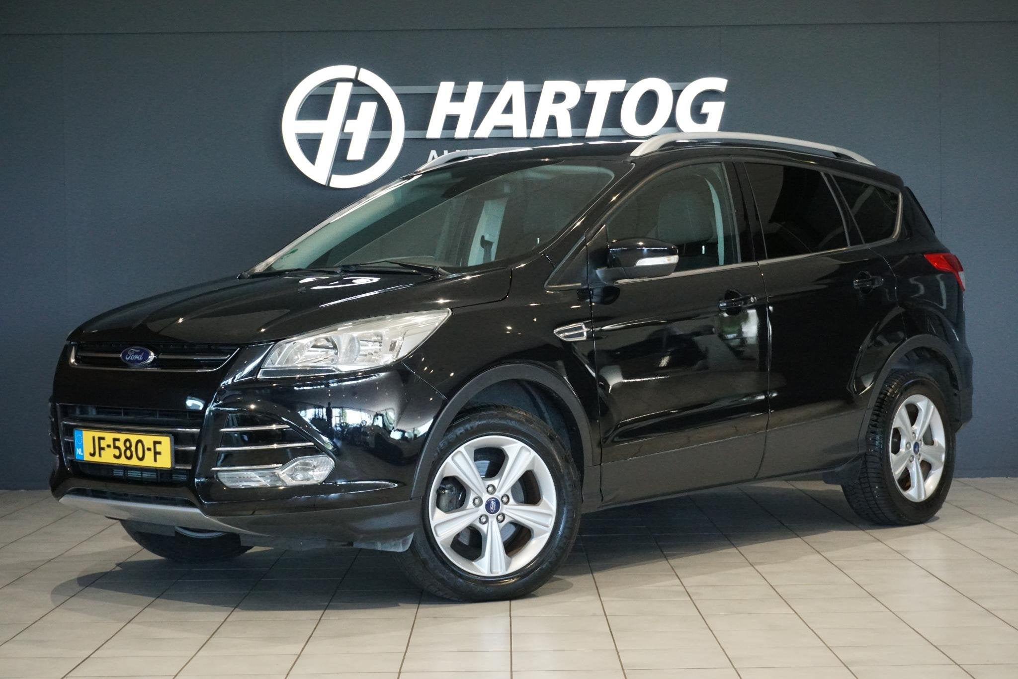 Ford Kuga 1.5 150PK + TREKHAAK / STOELVERWARMING, Auto's, Euro 6, 4 cilinders, Zwart, Bedrijf