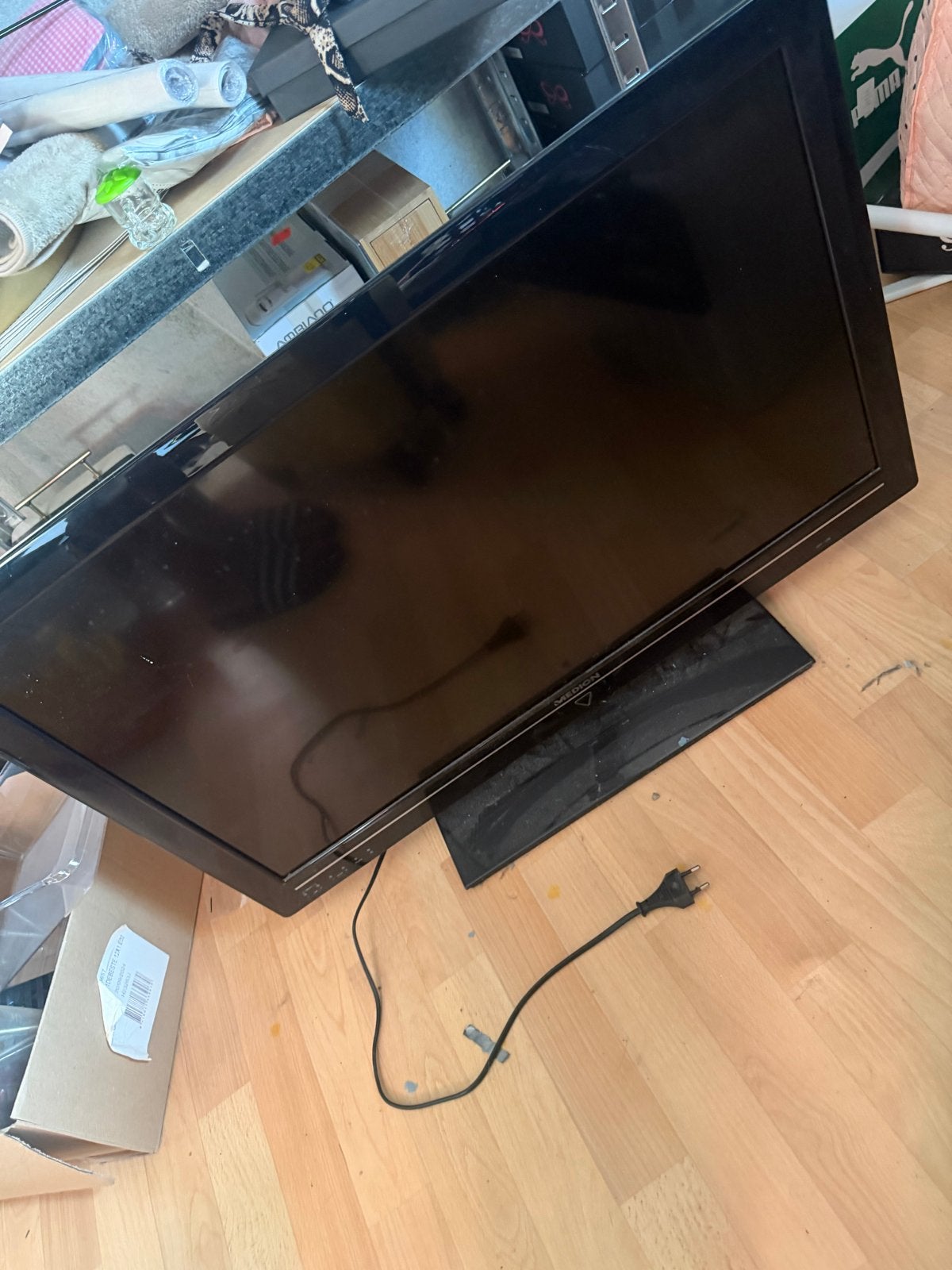 Medion MD30836 NLA 80 cm LCD TV, Gebruikt, 50 Hz, 60 tot 80 cm, Ophalen