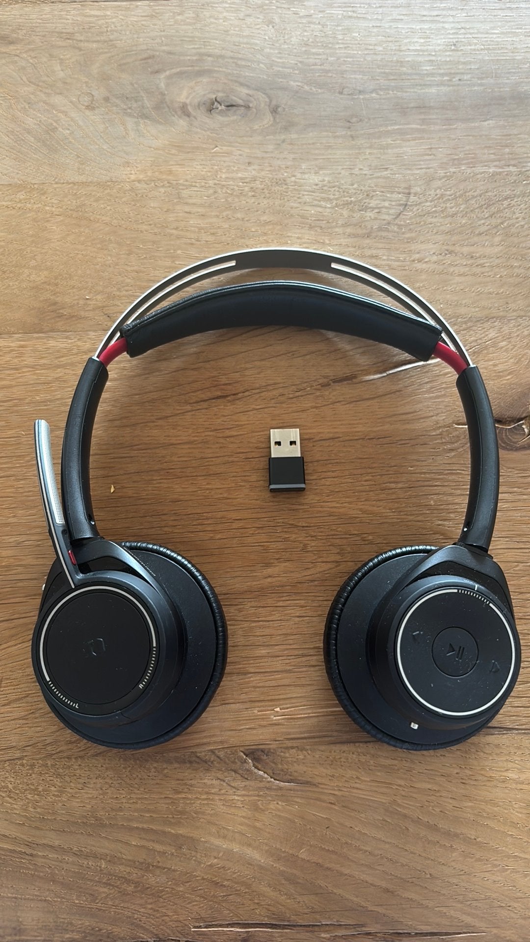 Plantronics Poly Voyager Focus UC - Draadloos Headset., Computers en Software, Headsets, Mute-functie, On-ear, Ophalen of Verzenden