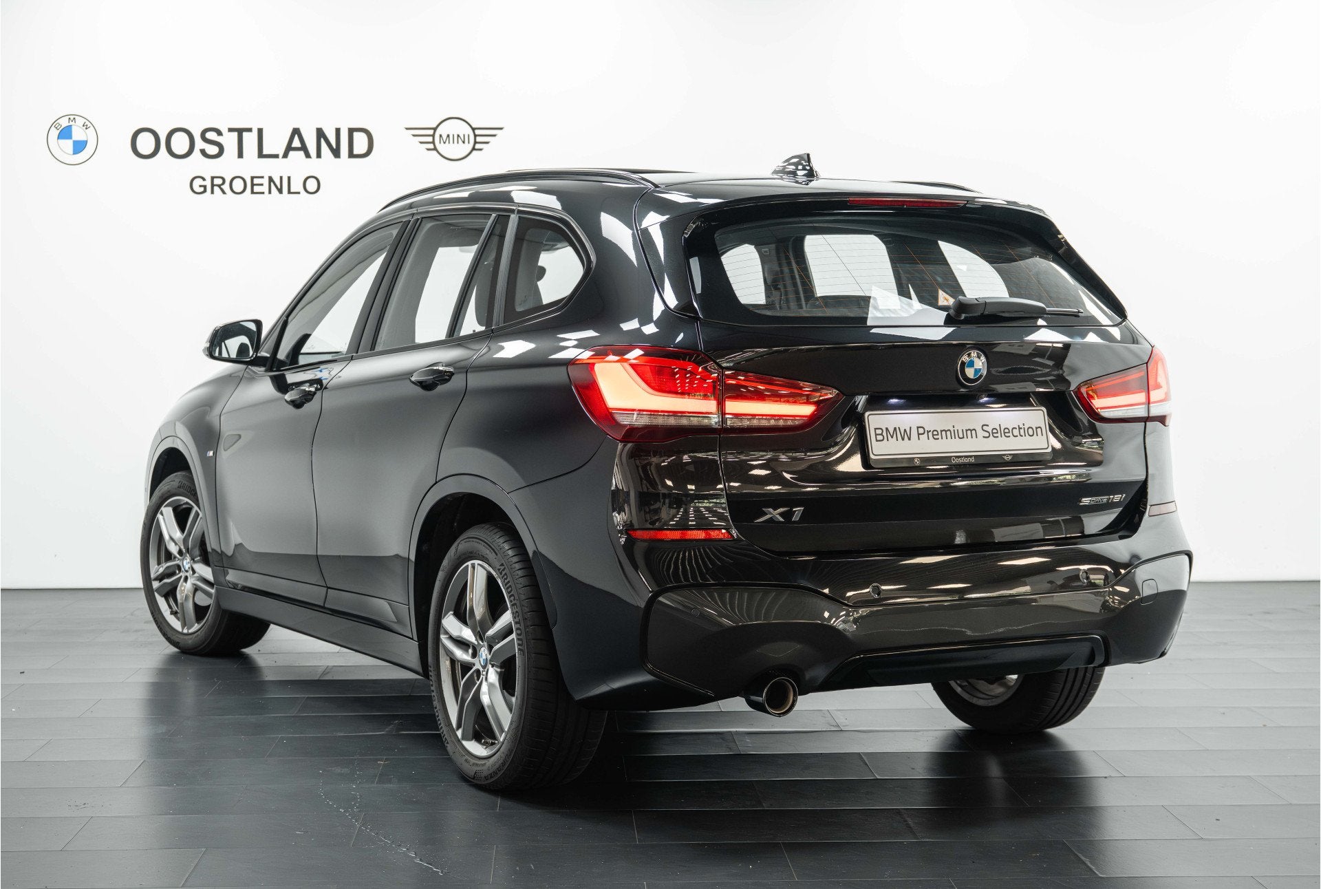 BMW X1 sDrive18i Executive M Sport Automaat / Panoramadak /, Auto's, Automatische klimaatregeling, 136 pk, Gebruikt, Met garantie (alle)
