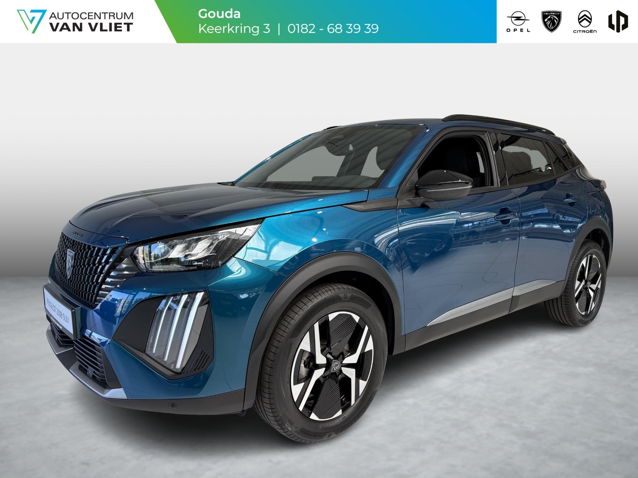 Peugeot 2008 1.2 Hybrid 145 Allure, Auto's, Euro 6, 1199 cc, Blauw, Leder en Stof
