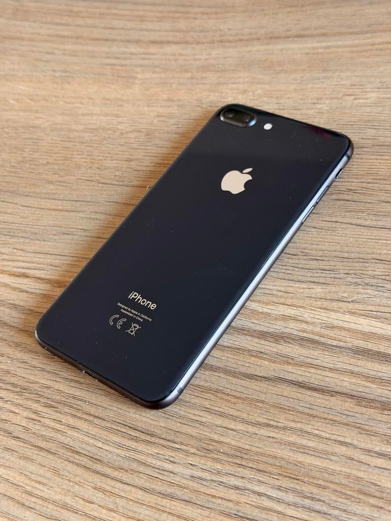 iPhone 8 Plus 64 GB - Barst in scherm, 100% batterij, Telecommunicatie, Mobiele telefoons | Apple iPhone, Ophalen of Verzenden