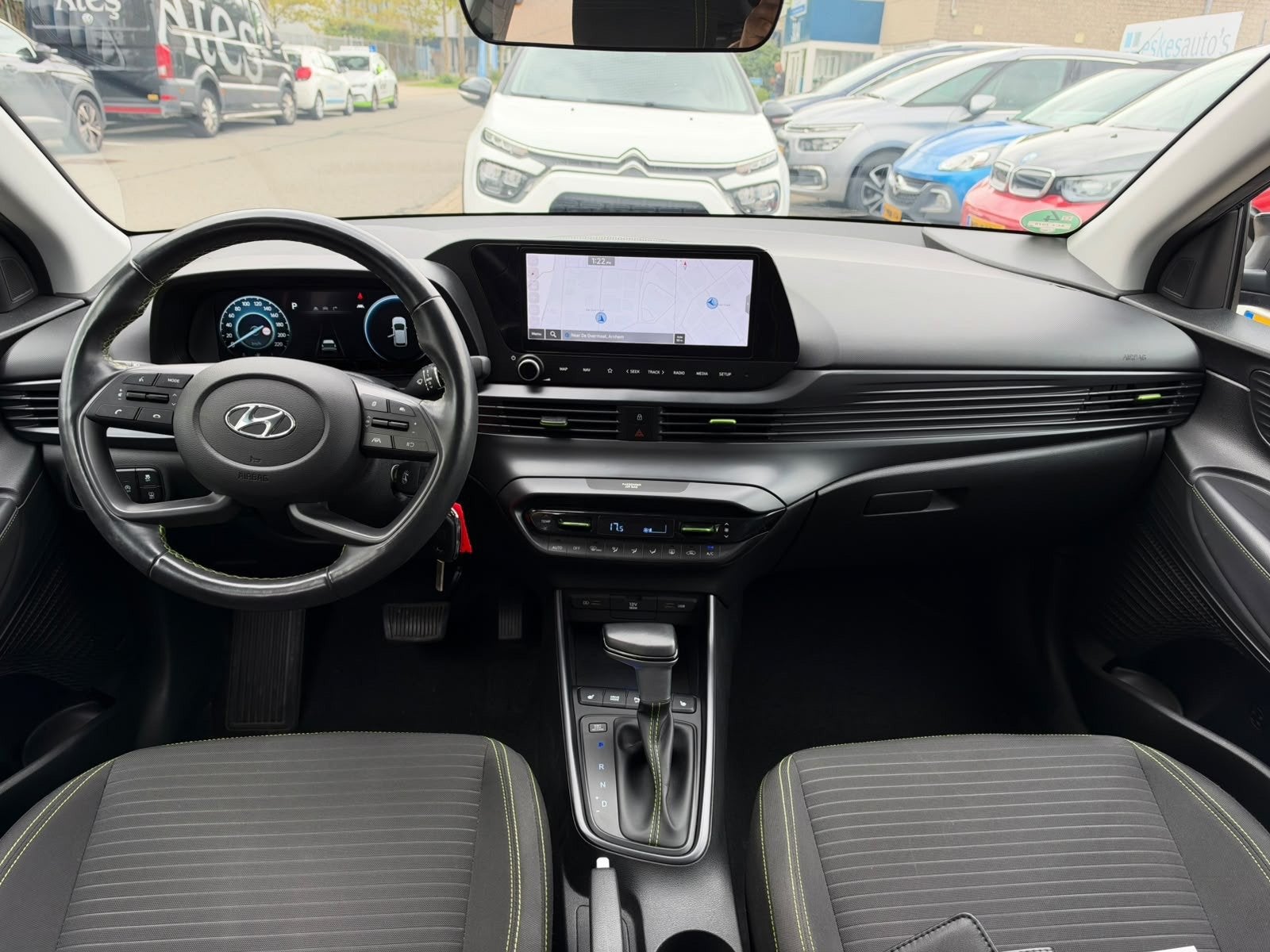 Hyundai I20 1.0 T-GDI Premium Automaat, Navi, Camera, 1ste e, Auto's, Dealer onderhouden, Gebruikt, Blauw, 100 pk