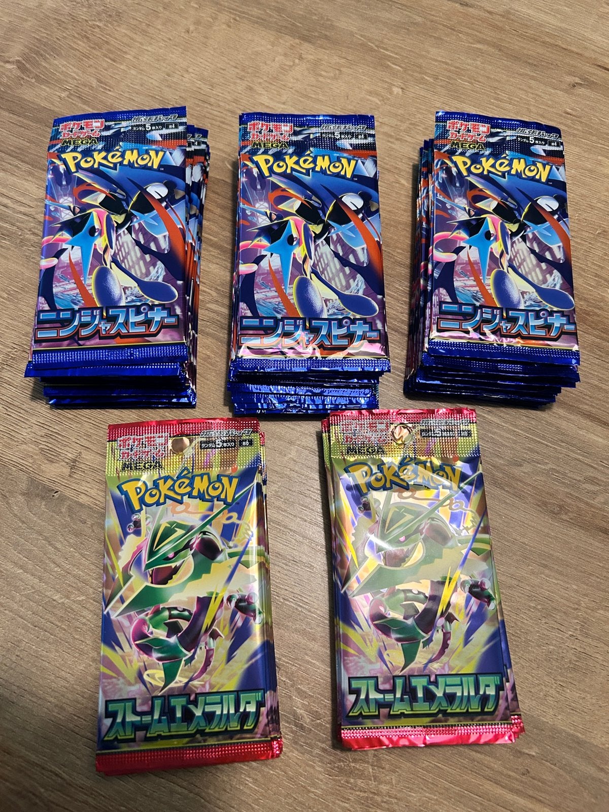 Pokemon kaarten & sealed producten booster box ETB, Ophalen of Verzenden, Zo goed als nieuw, Meerdere kaarten