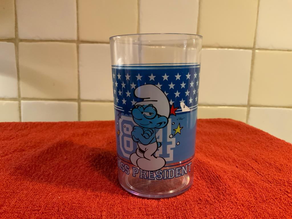 Smurfen beker '84 Class President' - Vintage drinkglas, Ophalen of Verzenden, Zo goed als nieuw, Overige Smurfen, Gebruiksvoorwerp