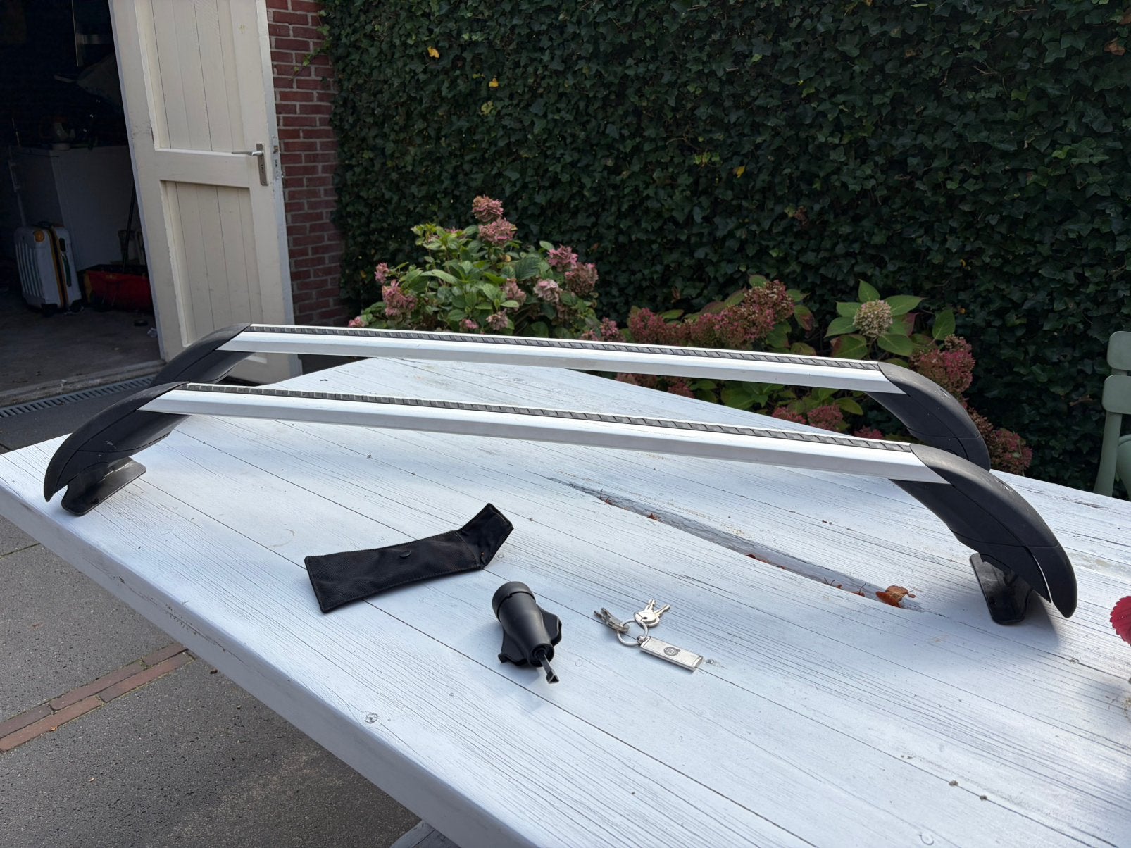 Dagdragers voor volvo v40, Ophalen, Zo goed als nieuw