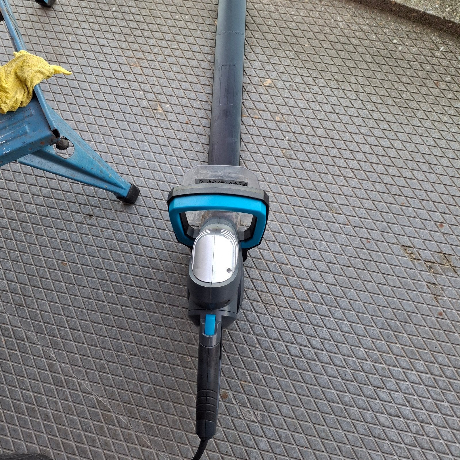 GAMMA Heggenschaar HS-710ML - 710W Elektrisch, Tuin en Terras, Ophalen, Gebruikt, Elektrisch, GAMMA