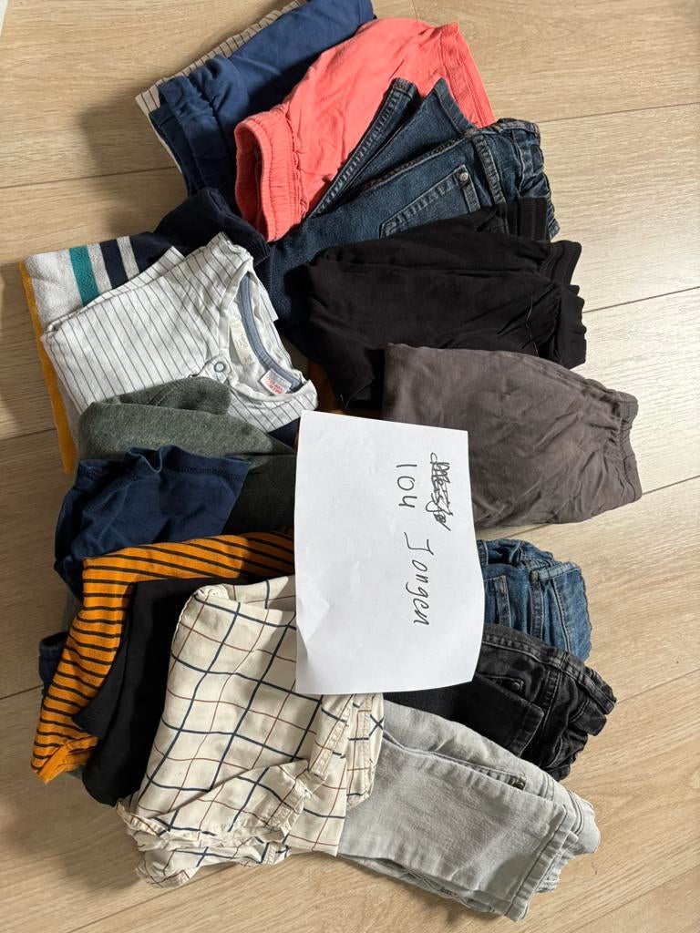 Pakket jongenskleding maat 104, Kinderen en Baby's, Ophalen of Verzenden, Gebruikt, Overige maten