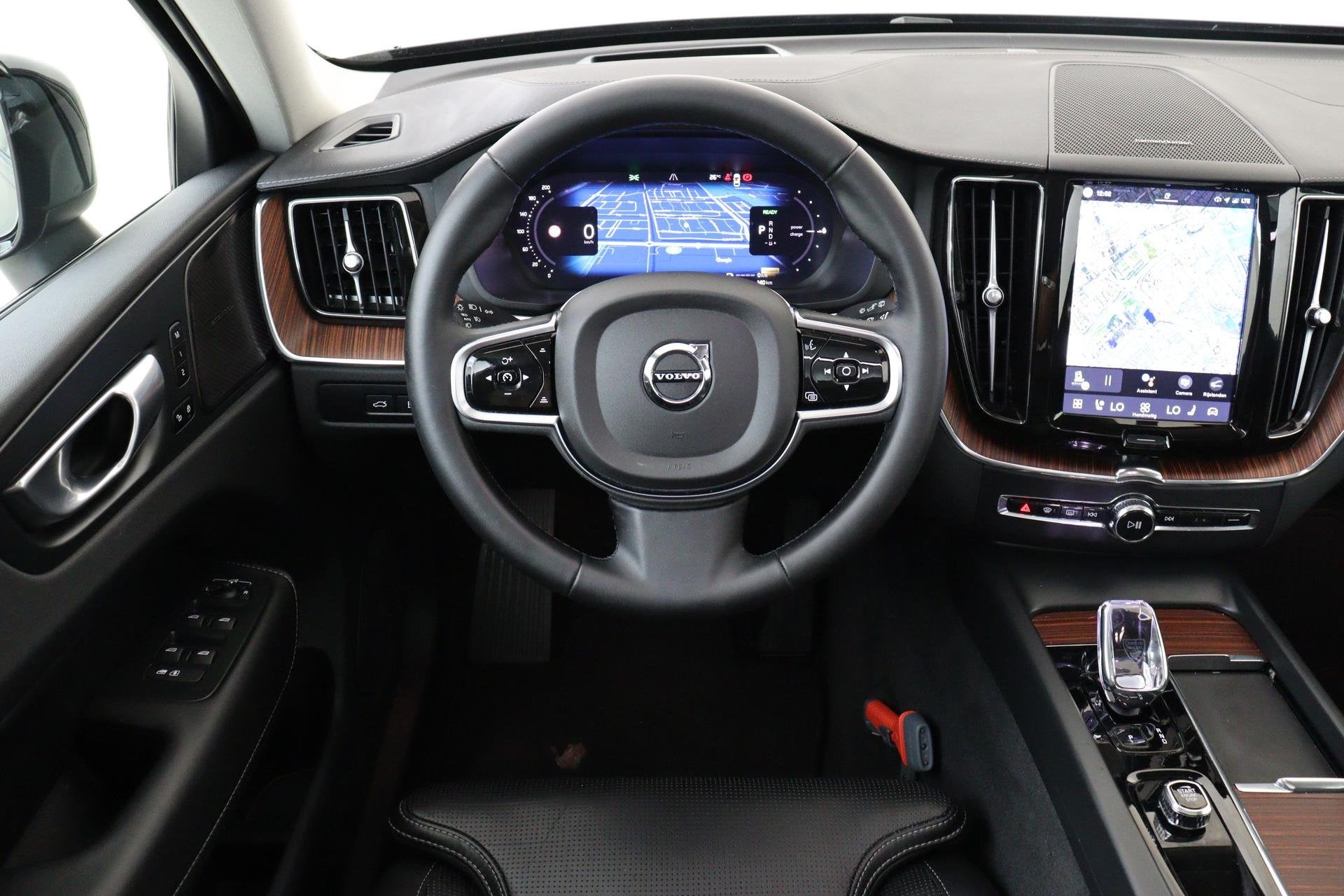 Volvo XC60 T8 PLUG-IN HYBRID AWD ULTIMATE DARK -PANO.DAK|HAR, Automaat, 12 maanden, Gebruikt, Euro 6