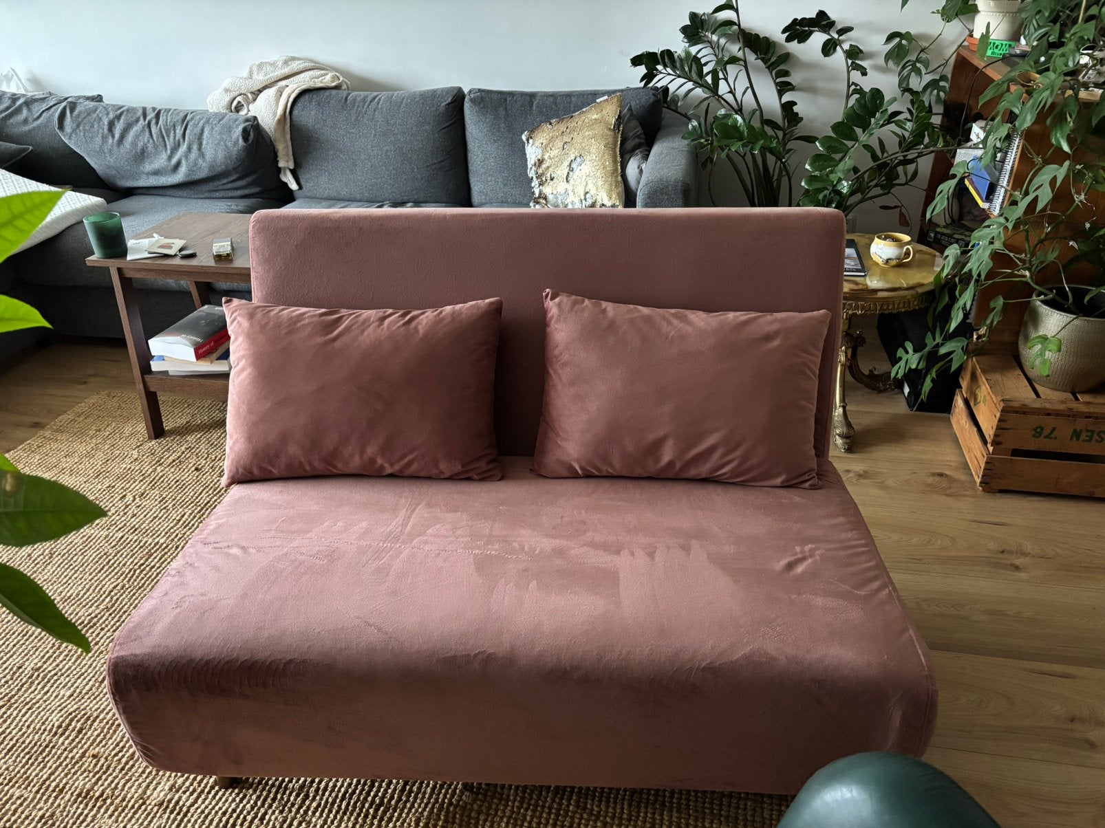 Mauve Loveseat Sleeper Sofa, Gebruikt, 150 tot 200 cm, Tweepersoons, 75 tot 100 cm