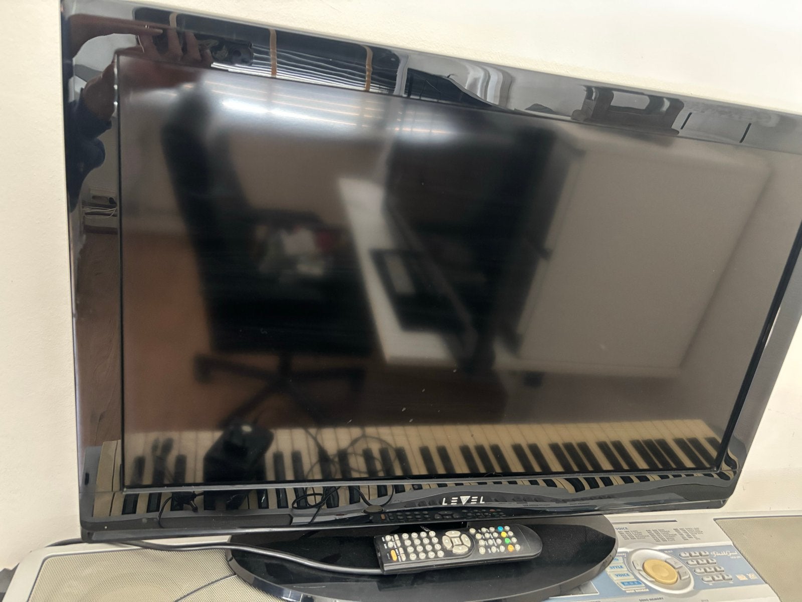 Level LCD TV 32 inch (81 cm) met afstandsbediening, Audio, Tv en Foto, Televisies, Gebruikt, 50 Hz, 80 tot 100 cm, Ophalen