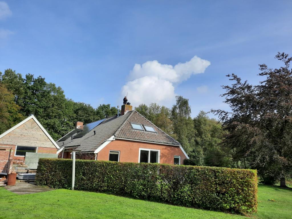 28 zonnepanelen Solar Frontier met omvormer, Ophalen, Gebruikt, Compleet systeem