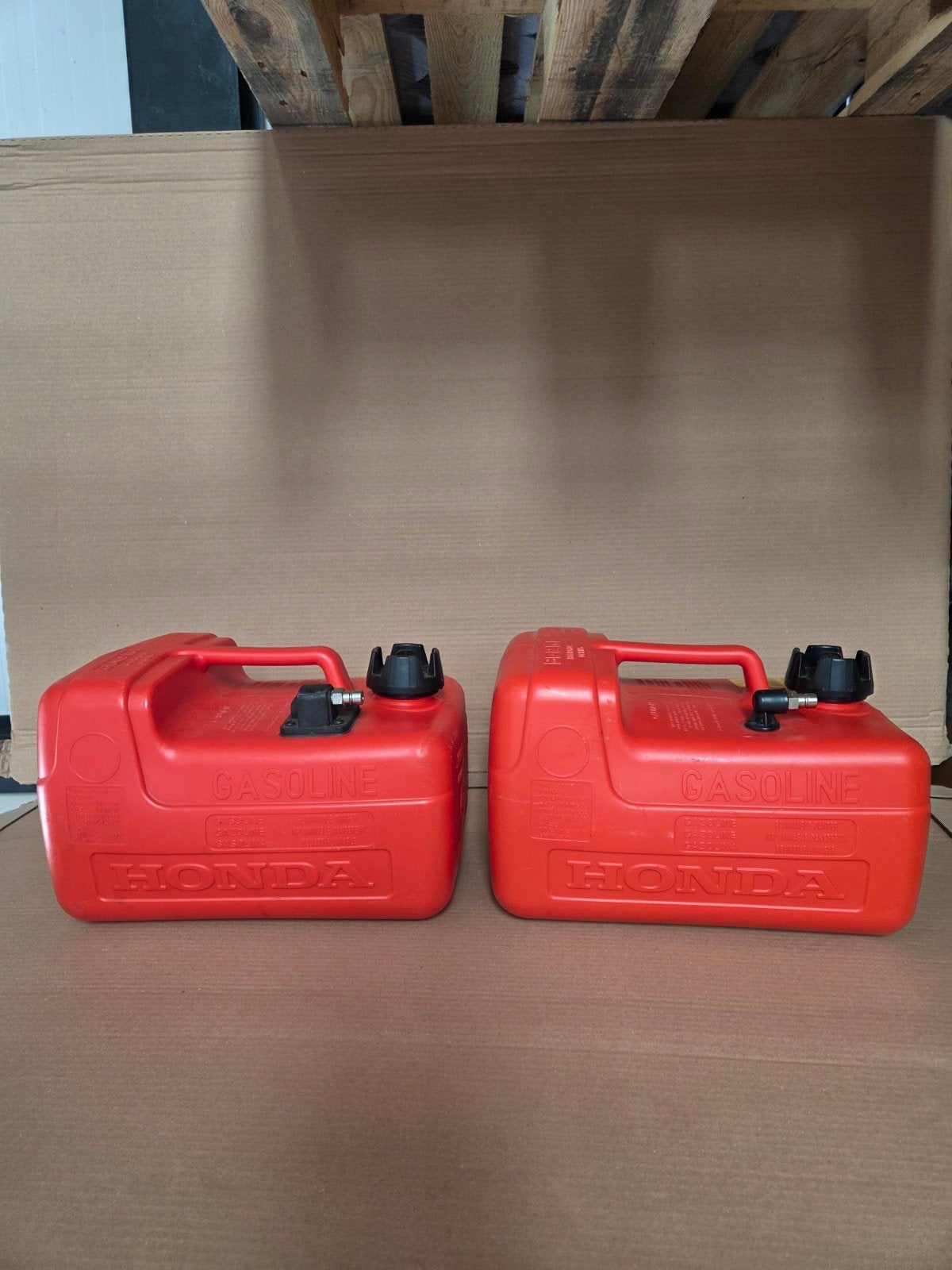 Buitenboordmotor Brandstoftanks honda 12 liter benzinetank, Ophalen, Zo goed als nieuw, Motor en Techniek, Motorboot
