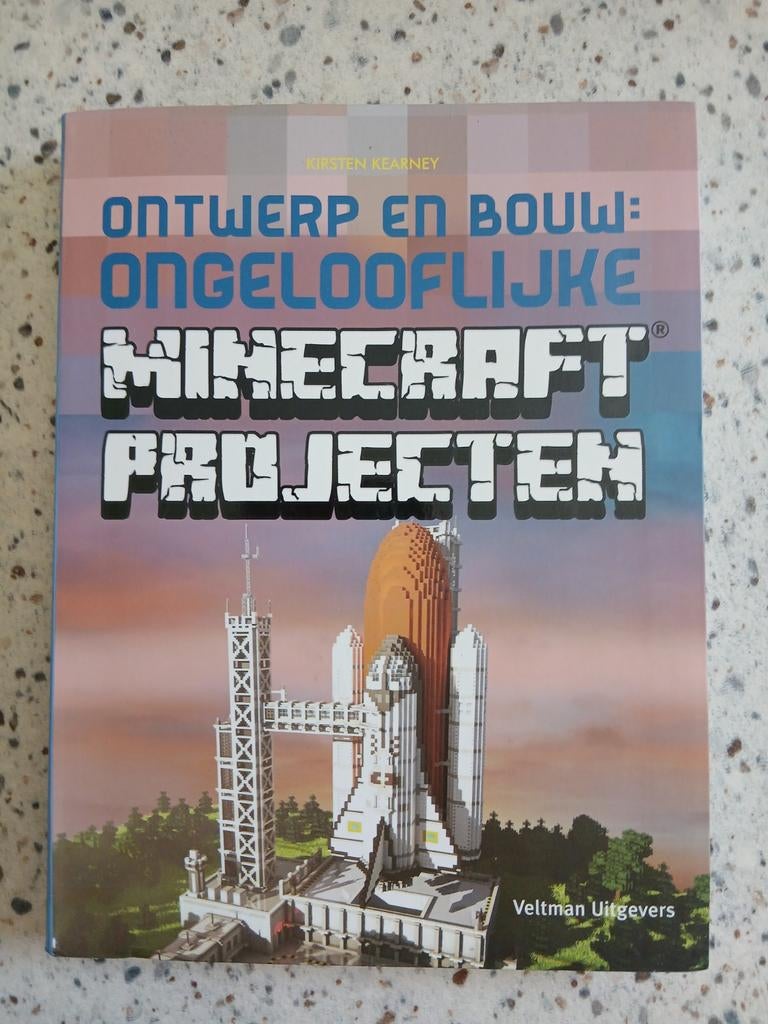 Kirsten Kearney - Ongelooflijke minecraft gebouwen, Boeken, Hobby en Vrije tijd, Zo goed als nieuw, Tekenen en Schilderen, Geschikt voor kinderen