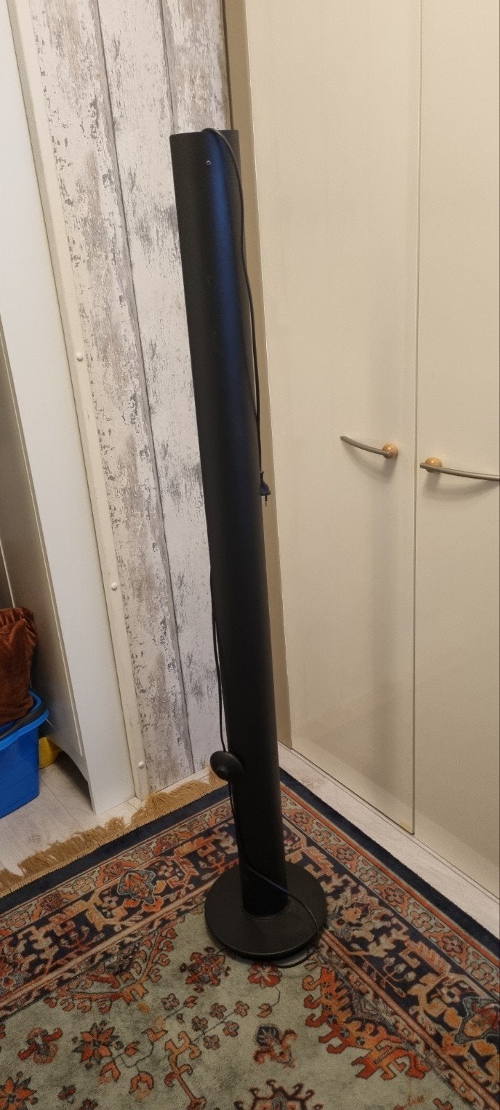 Moderne Industriële Staande Lamp - Zwart/Goud, Huis en Inrichting, Lampen | Vloerlampen, Ophalen of Verzenden