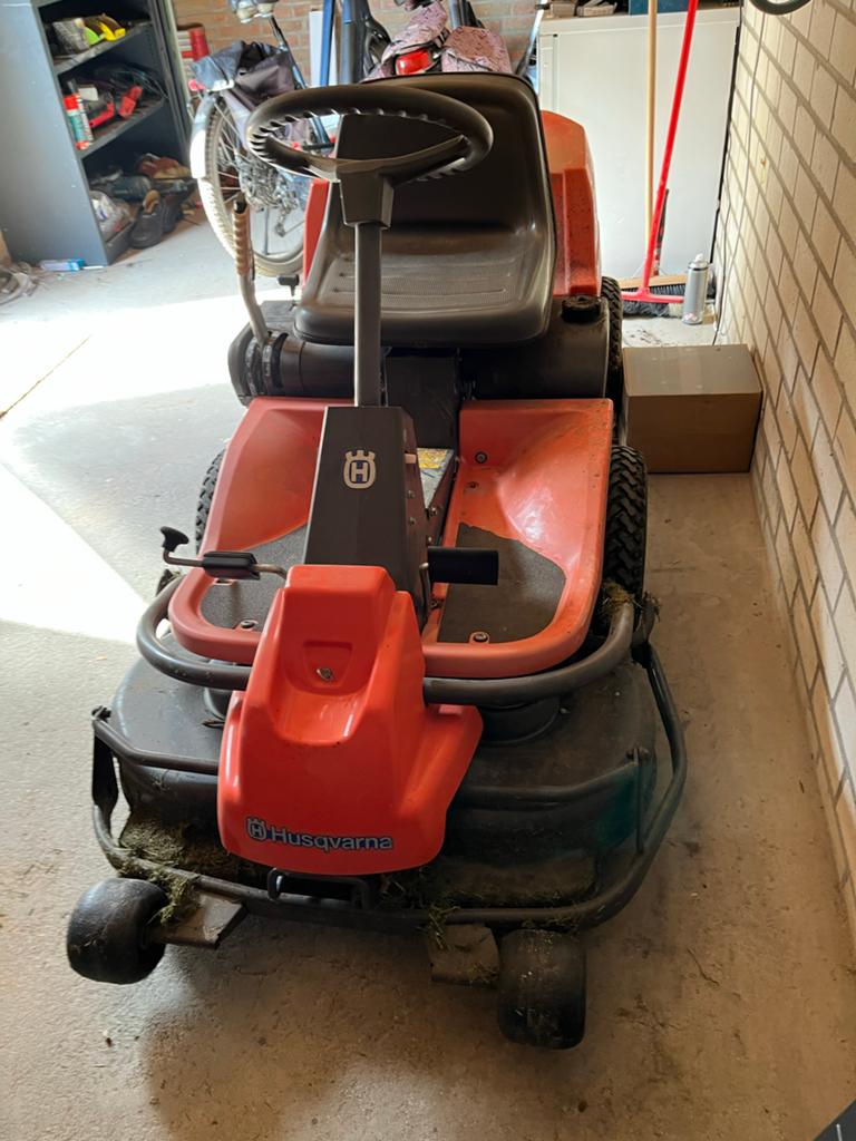Husqvarna Rider hydrostaat 12.5 pk zitmaaier, Tuin en Terras, Ophalen of Verzenden, Gebruikt, 90 tot 120 cm