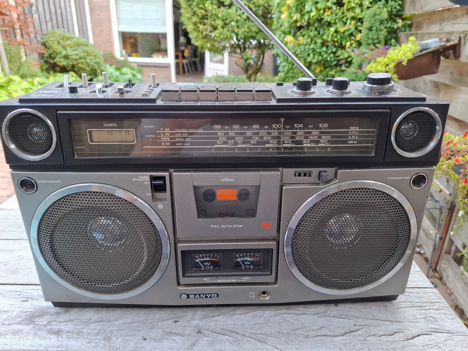 Sanyo M 9990LU draagbare radio-cassettespeler ghettoblaster, Ophalen of Verzenden, Gebruikt, Overige typen