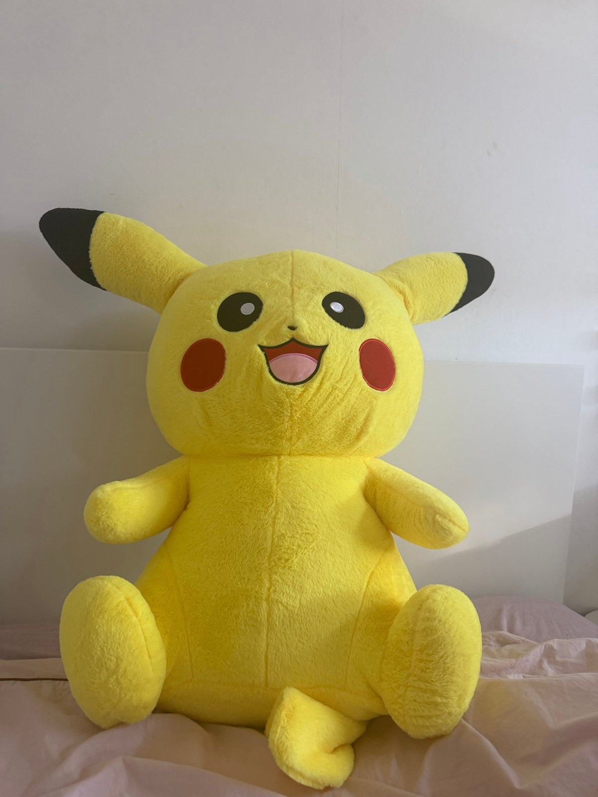 Grote Pikachu Knuffel - Zo goed als nieuw, Kinderen en Baby's, Speelgoed | Knuffels en Pluche, Geel, Overige typen, Ophalen of Verzenden