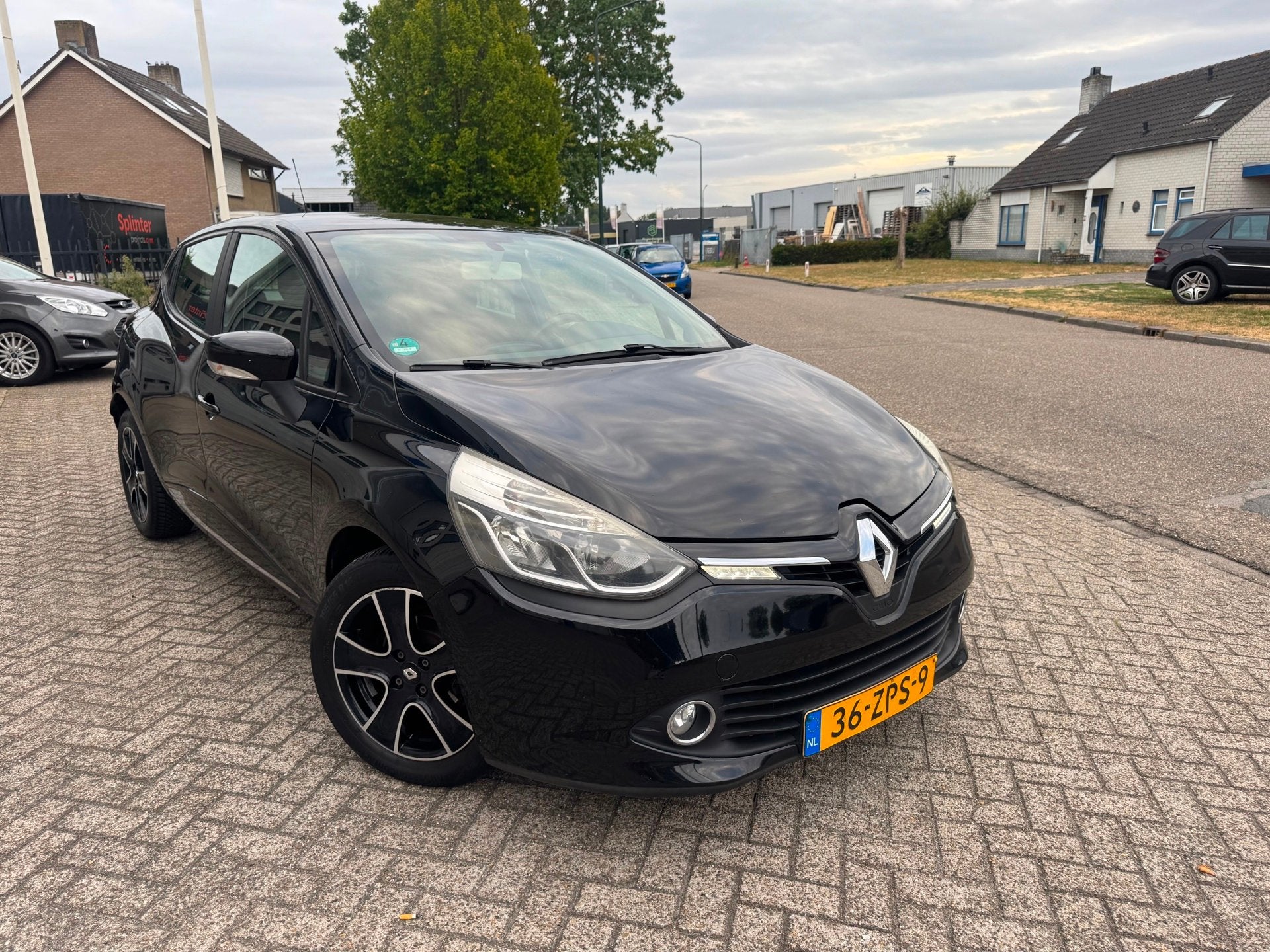 Renault Clio 0.9 TCe Expression Airco, Navigatie, Led, Auto's, Renault, Voorwielaandrijving, 540 kg, Origineel Nederlands, Handgeschakeld