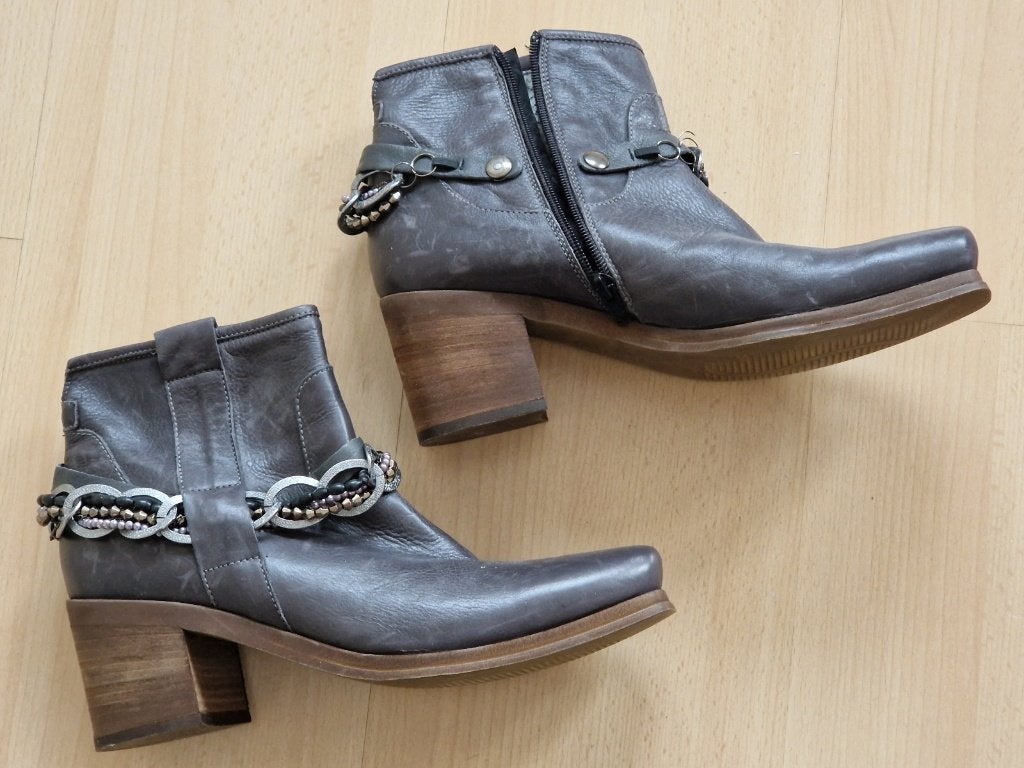 Roberto d'Angelo laarsjes maat 40, NIEUW, Kleding | Dames, Overige kleuren, Lage of Enkellaarzen, Nieuw, Ophalen of Verzenden