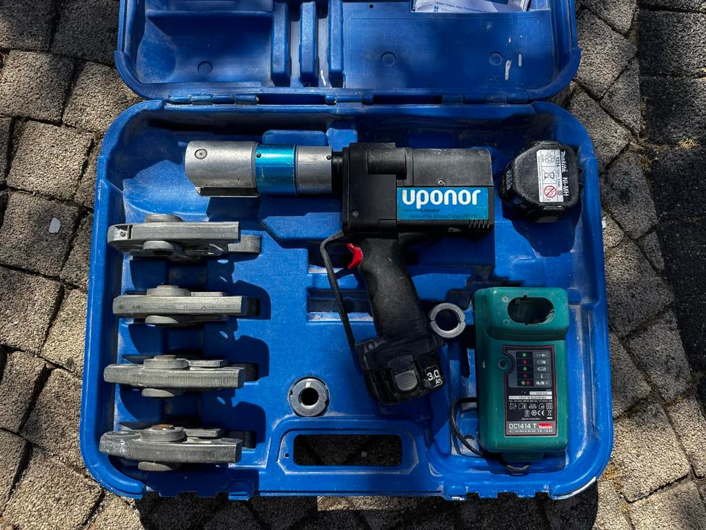 Uponor Makita Perstang met toebehoren, Ophalen of Verzenden, Gebruikt