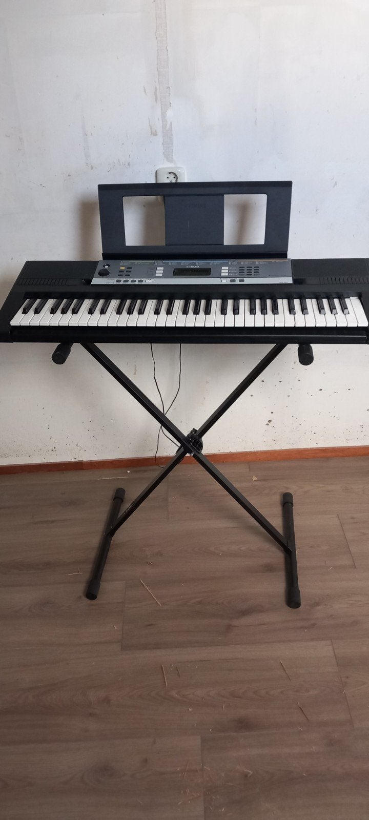 Yamaha YPT-240 keyboard met standaard, Muziek en Instrumenten, Ophalen, Yamaha, Met standaard, 61 toetsen