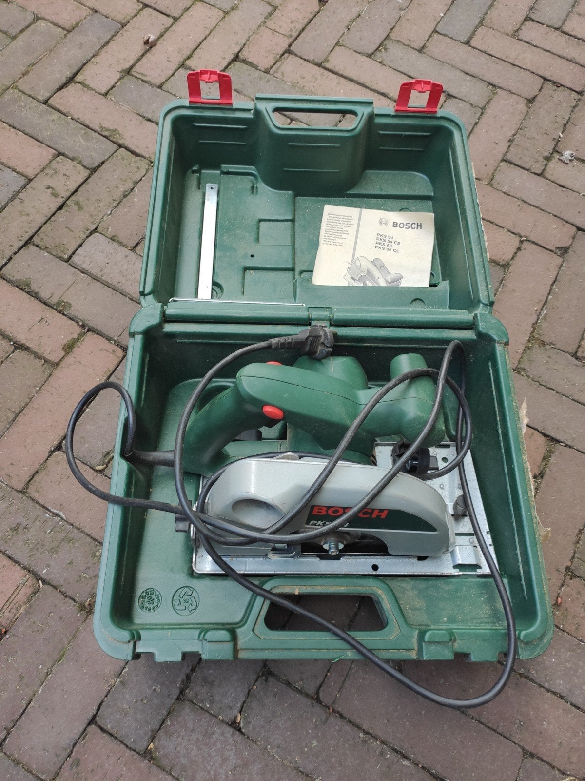 Bosch PKS 54 Cirkelzaag met koffer - 1050W, Doe-het-zelf en Verbouw, Gebruikt, Cirkelzaag, 600 tot 1200 watt, Ophalen of Verzenden