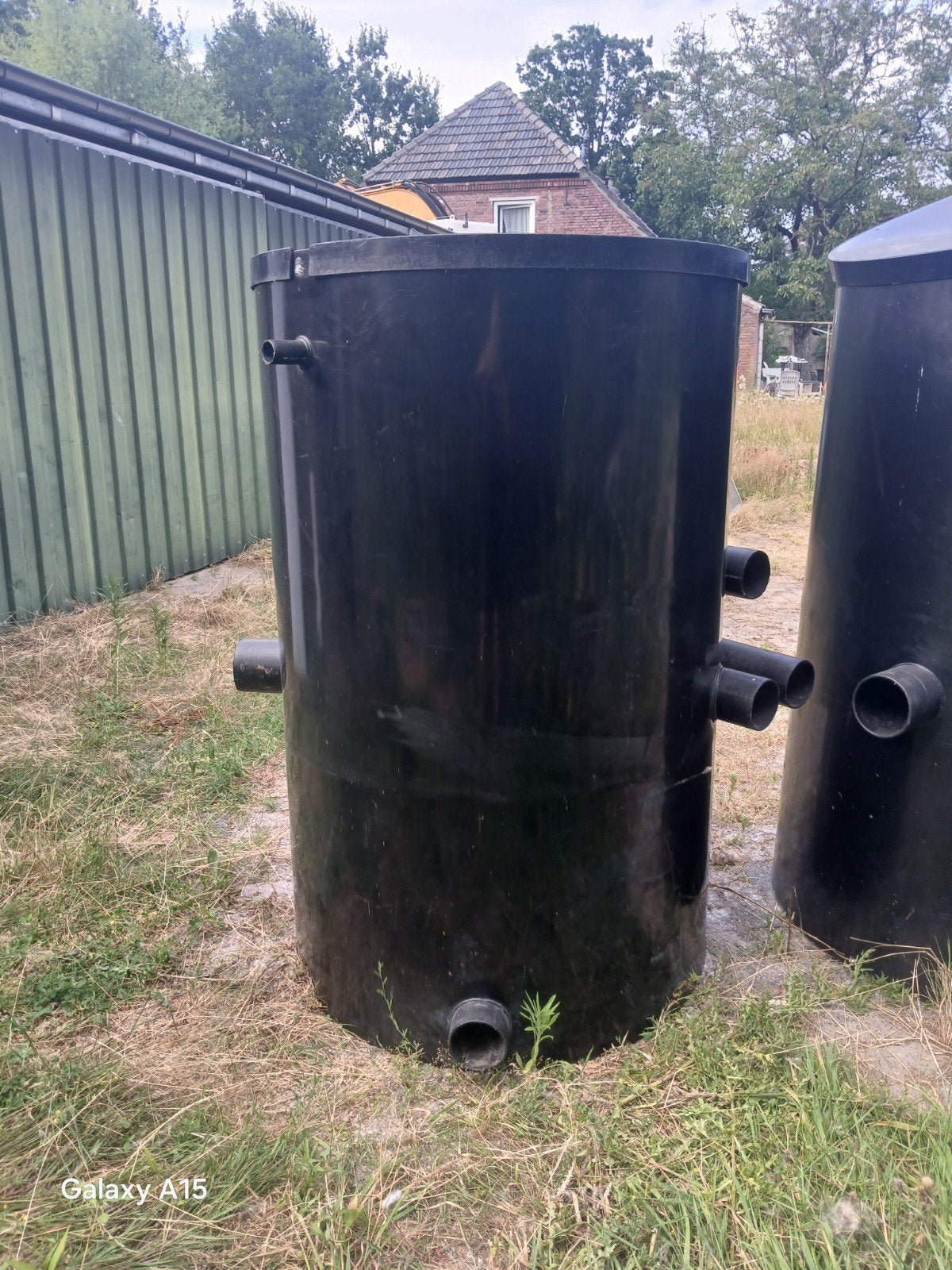 Grote zwarte kunststof watertank met aansluitingen, 150 liter of meer, Ophalen of Verzenden, Nieuw, Kunststof