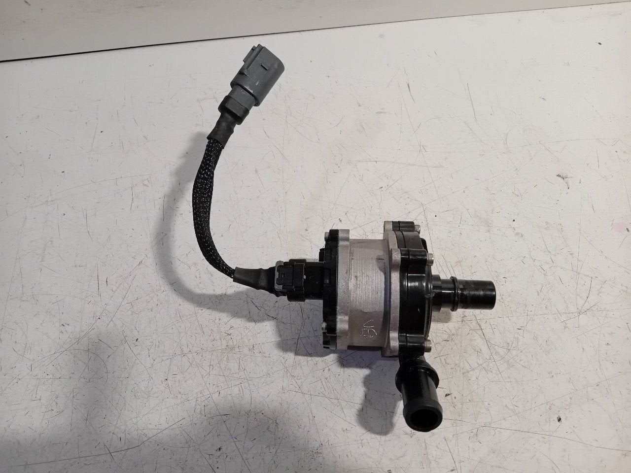 Waterpomp Hyundai Santa Fe, Onderdelen@venauto.nl, Van der Ven Autorecycling B.V., Gebruikt, Ettenseweg 76, 4706 PB Roosendaal, The Netherlands