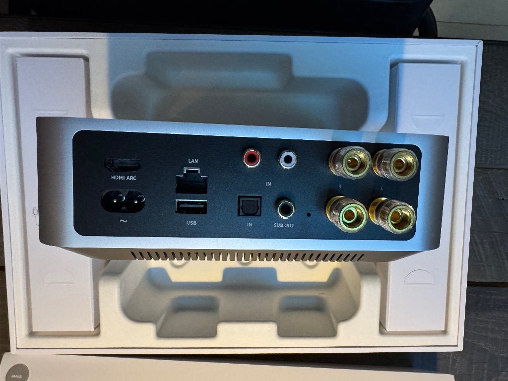 Foto 4 van Wiim Amp zilver versterker met Audio Streamer