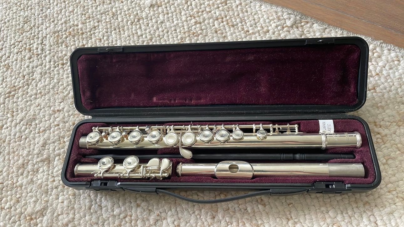 Speelklare Yamaha 221 dwarsfluit nieuwstaat schoon tip top, Muziek en Instrumenten, Blaasinstrumenten | Dwarsfluiten en Piccolo's