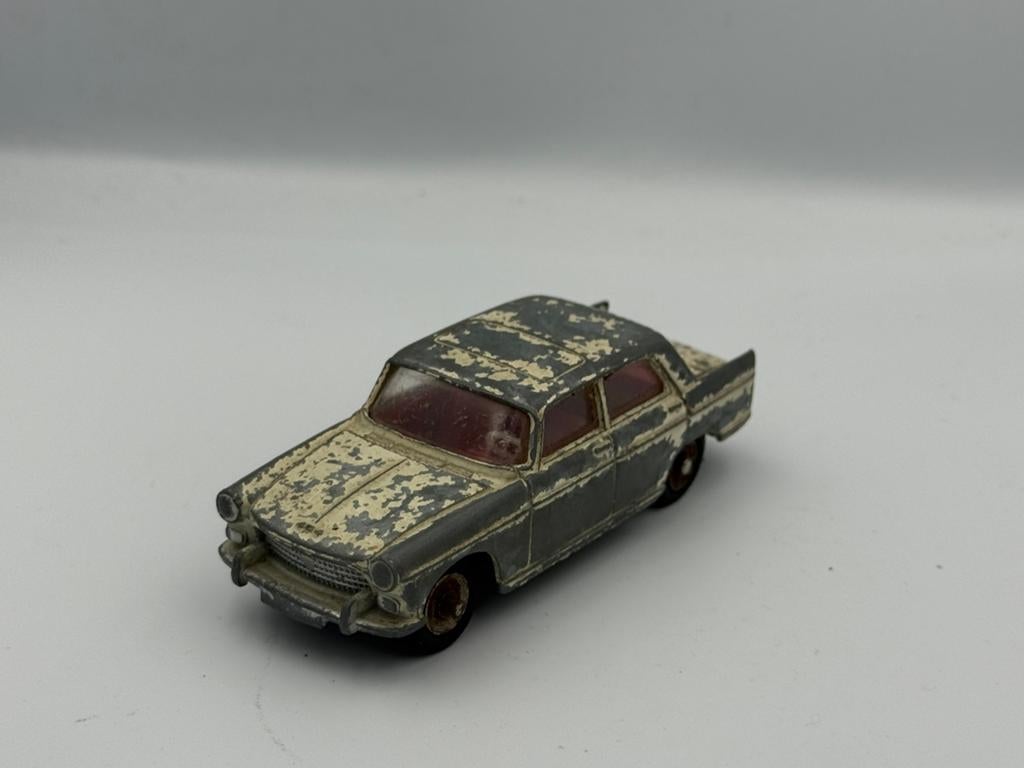 Dinky Toys Peugeot 404 nr 553, Ophalen of Verzenden, Zo goed als nieuw, Auto, Dinky Toys