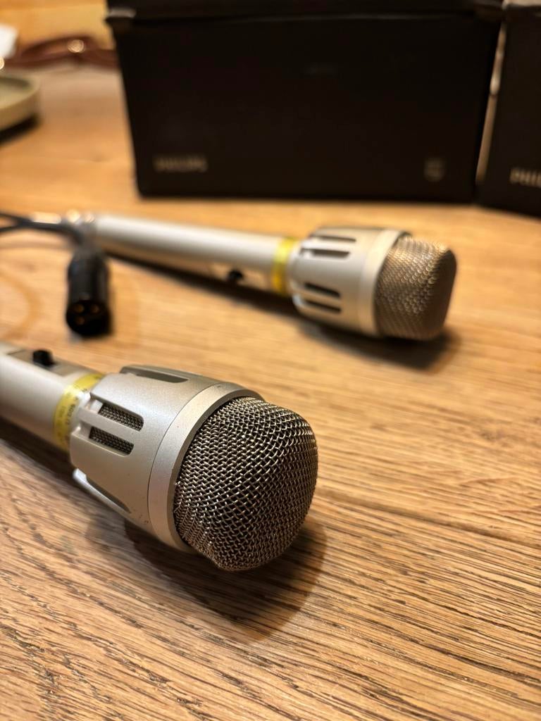 2 x philips dynamiche microfoons, Muziek en Instrumenten, Microfoons, Ophalen of Verzenden, Zo goed als nieuw