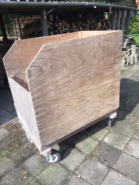 grote mobiele houten transport/opslag kar, Doe-het-zelf en Verbouw, Transportwagens, 100 liter of meer, Ophalen, Gebruikt, Steekwagen